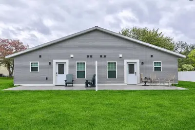 Image de Birkie Basecamp Walking Distance to Downtown / Spacious Modern Hayward Stay