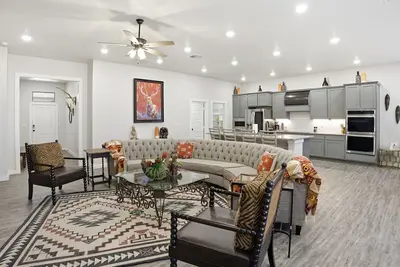 Image de Right at Home-Midland Mockingbird Ridge