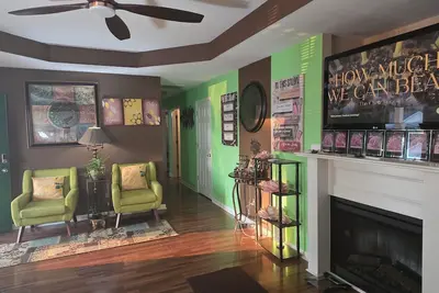 Image de Beautiful Family Friendly 3-bedroom comfortable home in charming Thomson