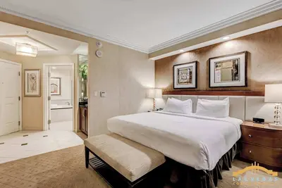 Image de Mgm Signature-14-605 Strip View Balcony Studio