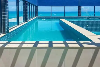 Image de Ocean View on the 20th Floor | Rooftop with Jacuzzi | 1 Block from the Beach |