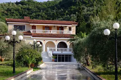 Image de Villa Emmanuela – Spacious Coastal Retreat for Families & Friends