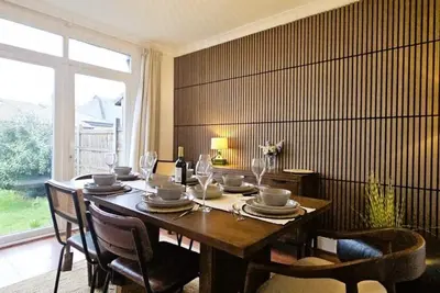 Image de Spacious Home Near Wembley with Parking & Garden