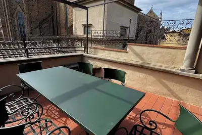 Image de Terrace over Santa Croce the most beautiful church in Florence