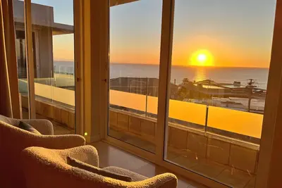 Image de Camps Bay Coastal Home