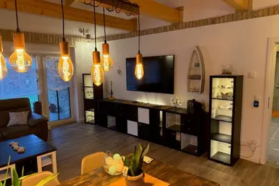 Image de Bungalow « Villa Toscana » avec terrasse privée, jardin et Wi-Fi