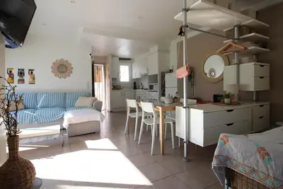 Image de Appartement réformé à deux pas de la mer - Climatisation et animaux acceptés