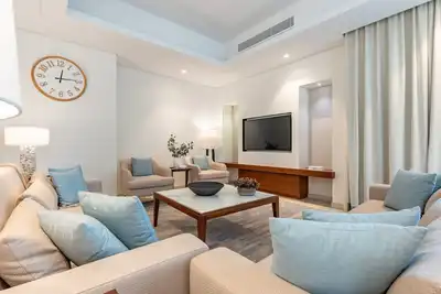 Image de Peaceful Villa Bedroom + Assistant Room, Cliffside View