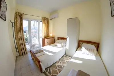 Image de Shell & Pebble - Charming vacation home with sea view and private garden