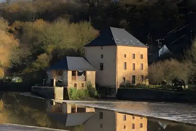 Image de Maison de vacances « Moulin De La Benatre » avec terrasse, jardin privés et Wi-Fi