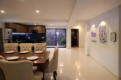 Image de 75\" Cinema Room • Game Room - Terrace - Family-  Centrally located