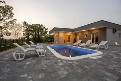 Image de Villa Nadalina avec piscine