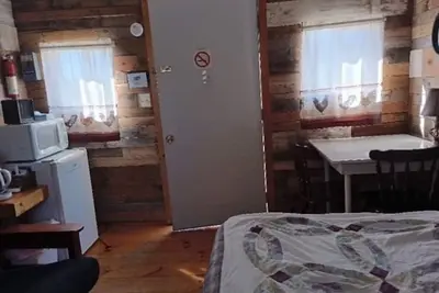 Image de Blue Ridge Parkway Camping Cabin, Pet Friendly and Family Ready