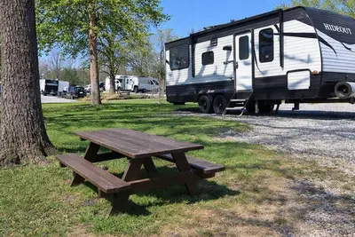 Image de Cozy Pondside Hideout Near Joplin Missouri