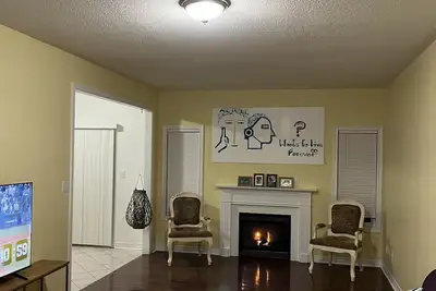 Image de A stylish and spacious entire place (West Brampton) - 3 Br/2wr