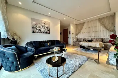 Image de Appartement Moderne 2 Chambres • Piscine & Parking