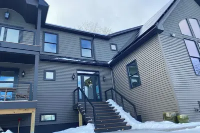 Image de Eagle Heights: 5-bdrm sleep 11 - Could also rent inlaw sleep addl 4 vrbo 5031874