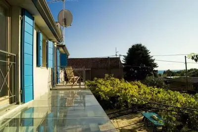 Image de One Bedroom Apartment with Balcony