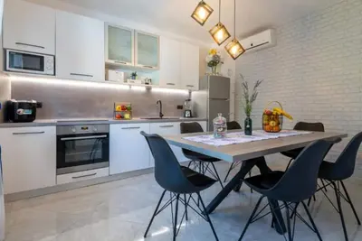 Image de Three Bedroom Villa with Swimming Pool and Hot-Tub