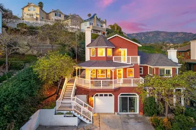Image de The Lookout at Summerland | The Chosen Collection