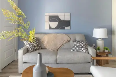 Image de Landing | Beautiful 1bd, Clubhouse, Pool