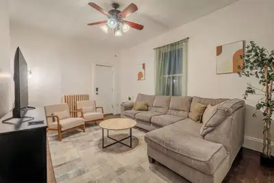 Image de Cozy 3Bed only 4min from tufts-10min from downtown Boston