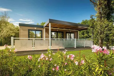 Image de Maison de vacances avec terrasse