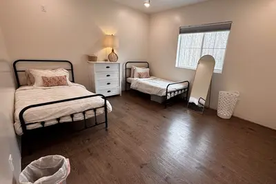 Image de Close to Palmer lovely 6-bedroom house in Sutton-Alpine perfect for family stays