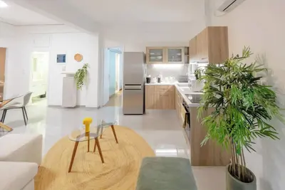 Image de Un 2br dynamique à Koukaki