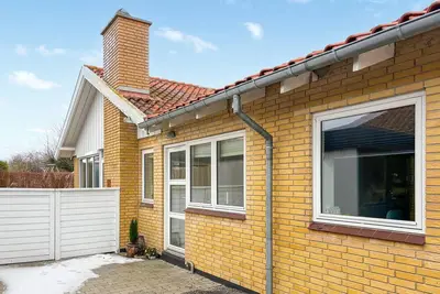 Image de Maison confortable à Svaneke avec Wi-Fi