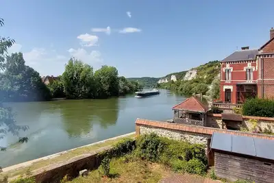 Image de Appartement confortable aux Andelys avec Wi-Fi