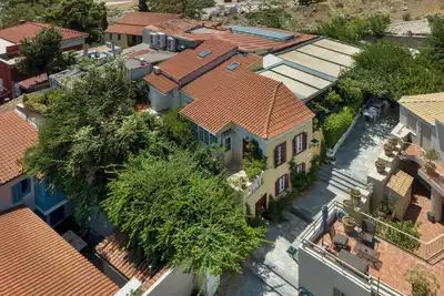 Image de Once & Forever 7-bedroom villa in charming historic Athens