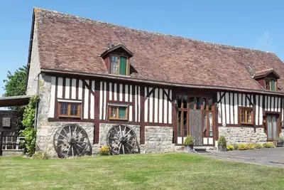 Image de Superbe gîte de luxe 4★avec piscine, spa et sauna, véritable oasis de paix!