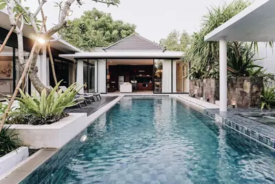 Image de Tropical 3br Pool Villa Near Geger Beach Nusa Dua