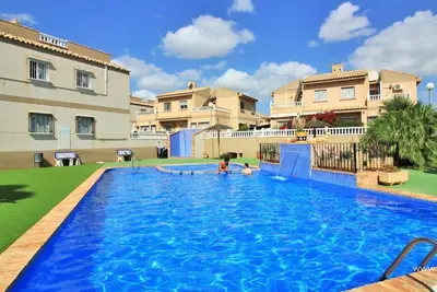 Image de Stylish South House in Villamartin - Solarium and Poolview Terrace