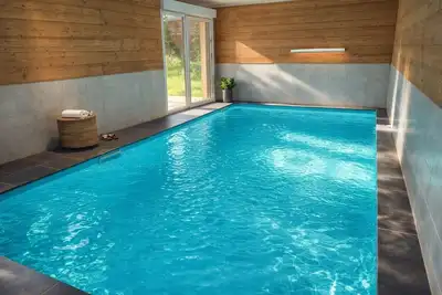 Image de Chalet 15pers Piscine intérieure chauffée spa sauna billard air hockey baby foot