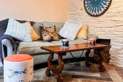 Image de Charming 1850s Stone Cottage by Tintagel Castle & Coastal Path