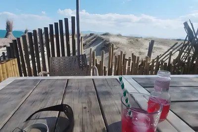 Image de Mobil-home  dans camping 5étoiles front de mer avec piscine, Wi-Fi et climatisation à Torreilles