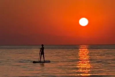 Image de Charming Beach Villa - walk to beach - 10 sleeps