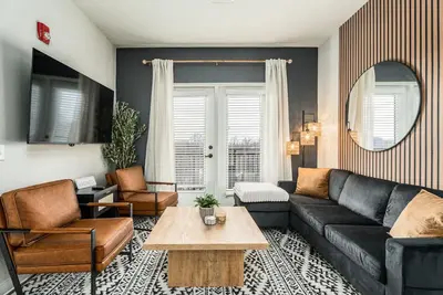 Image de Book Easter Weekend Here! :)