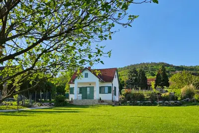 Image de Fully equipped house in a quiet location near Pecs, Harkany, Villany