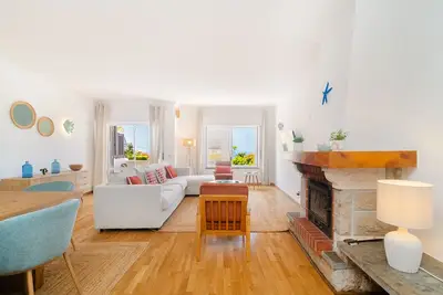 Image de Spacious 3-Bedroom Villa in Ericeira by Soulplaces