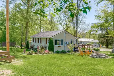 Image de Dual Cabin Retreat with Fire Pits and Boat Parking