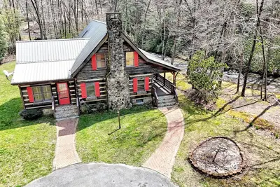 Image de Tranquil 6-bedroom cabin with Ac in charming Robbinsville