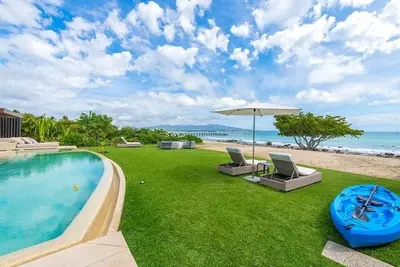 Image de Beachfront Villa Within Gates Porta Fortuna