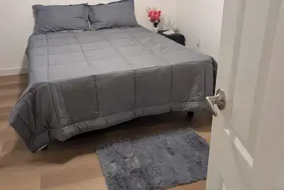 Image de 2 Bedrooms Basement Suite