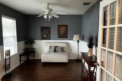 Image de Bring the whole family to this 2 story home for fun and relaxation!