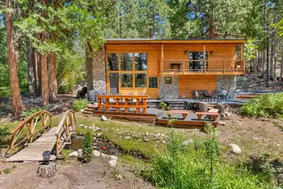 Image de Little Bridge Lodge - Storybook Stateline Oasis