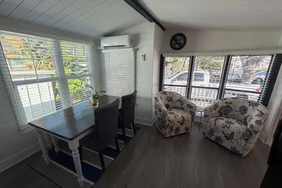 Image de Venice Fl. Bungalow Resort style living on the Myakka River Sleeps 6