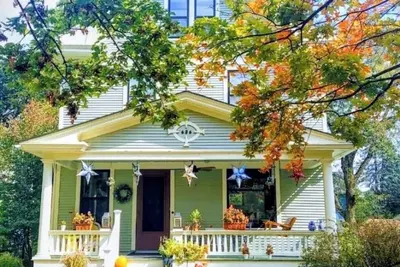 Image de World Cup Stay: Experience America from The Historic Hood in Lawrence, Kansas!